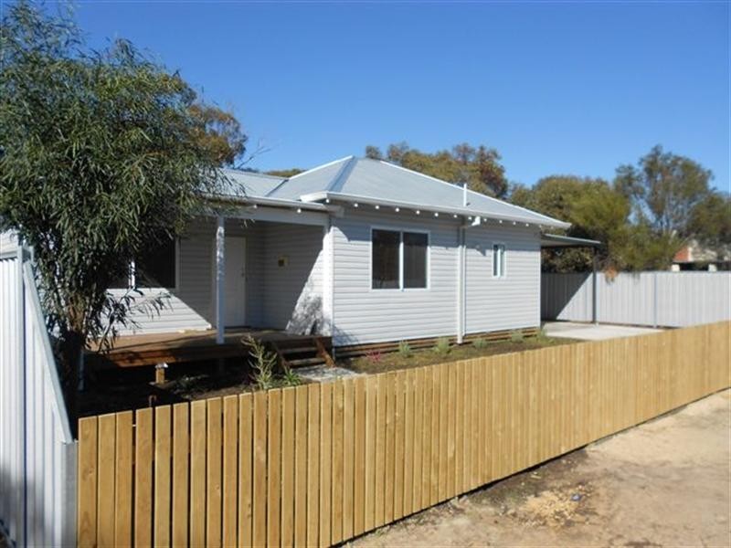 31 Barker Street, Katanning WA 6317