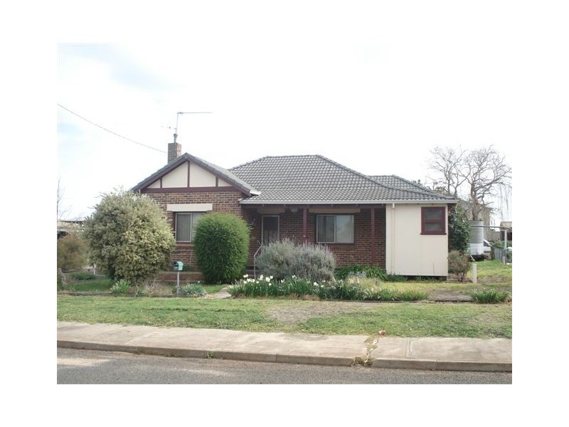 34 Albion Street, Katanning WA 6317