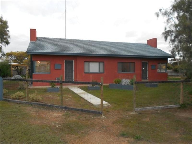 15 Aylmore Street, Gnowangerup WA 6335