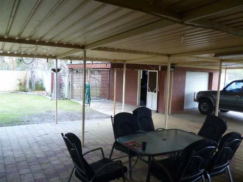 7 Bond Street, Katanning WA 6317