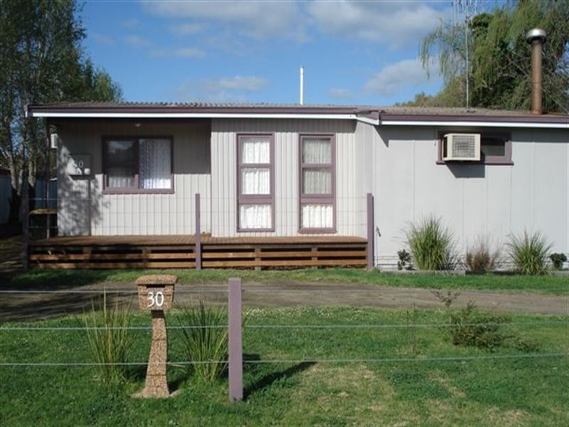 30 Oxley Road, Katanning WA 6317