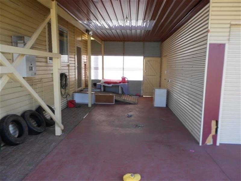 33 Chipper Street, Katanning WA 6317