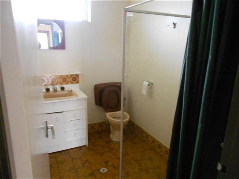 21 Braeside Road, Katanning WA 6317