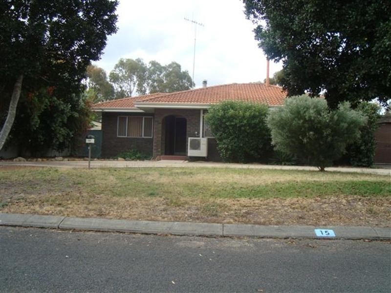 15 Hakea Place, Katanning WA 6317