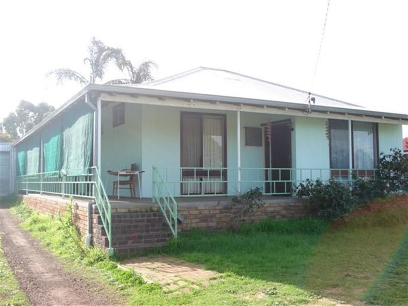 9 NEWSTEAD Road, Kojonup WA 6395