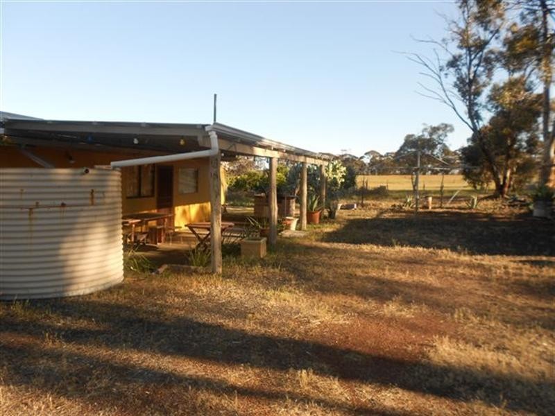 7 Haddleton Road, Woodanilling WA 6316