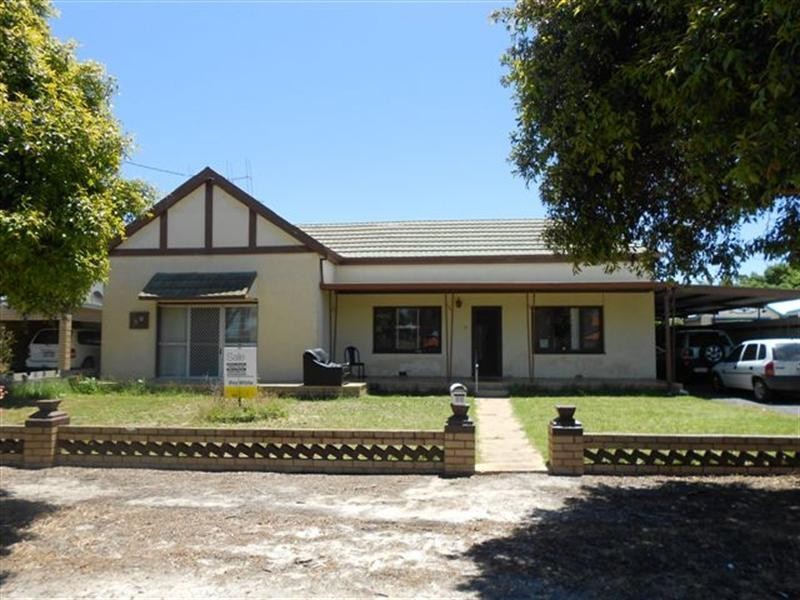 50 Annie Street, Katanning WA 6317