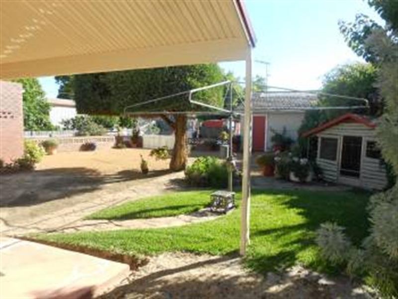 29 Carew Street, Katanning WA 6317