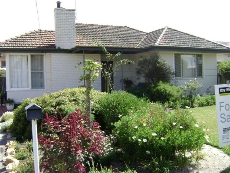 9 Charles Street, Katanning WA 6317