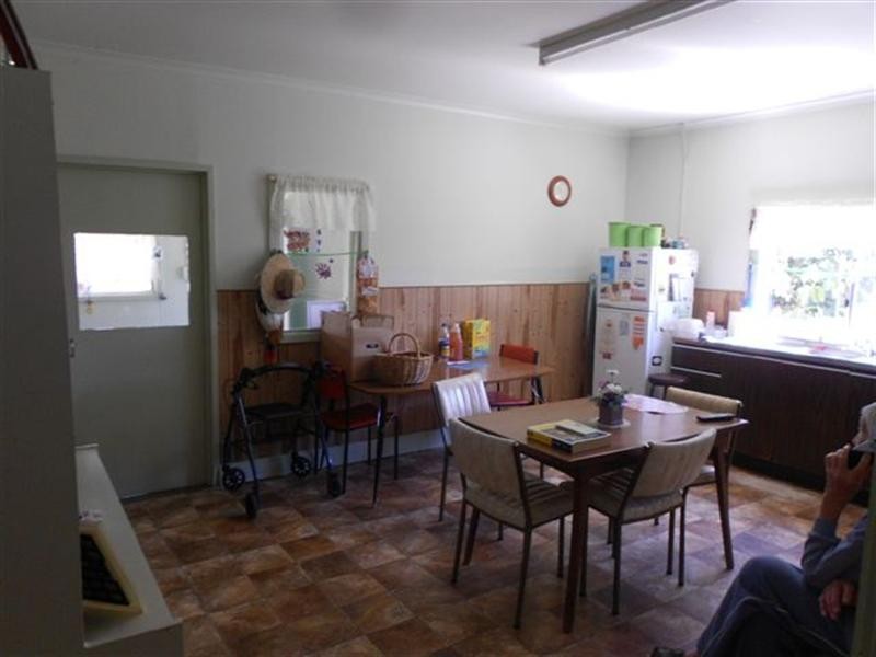8 Beach Street, Katanning WA 6317