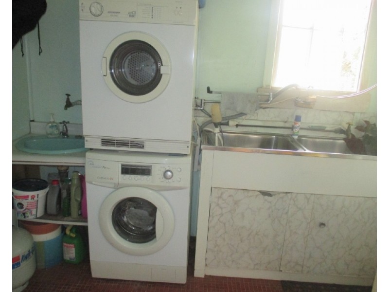 32 Taylor Street, Dumbleyung WA 6350