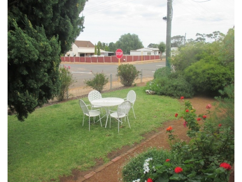 32 Taylor Street, Dumbleyung WA 6350