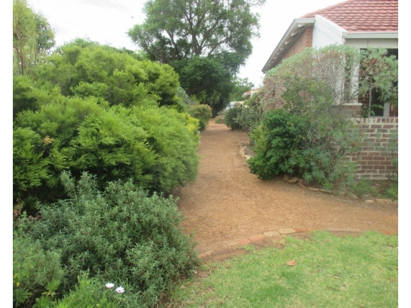 32 Taylor Street, Dumbleyung WA 6350