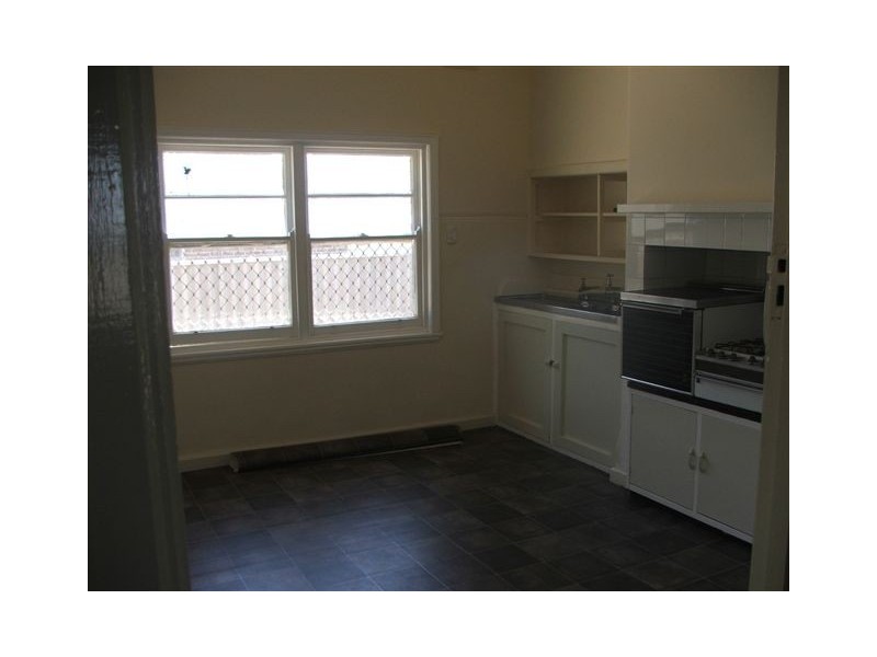 16 Coate Street, Katanning WA 6317