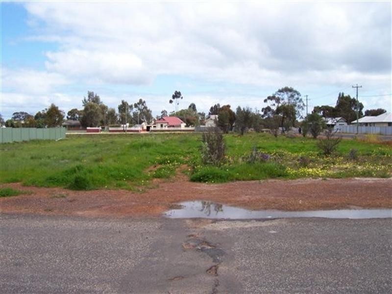 76 Piesse Street, Katanning WA 6317