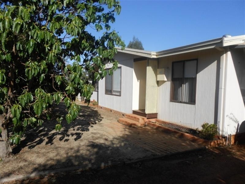67 Harvey Street, Dumbleyung WA 6350