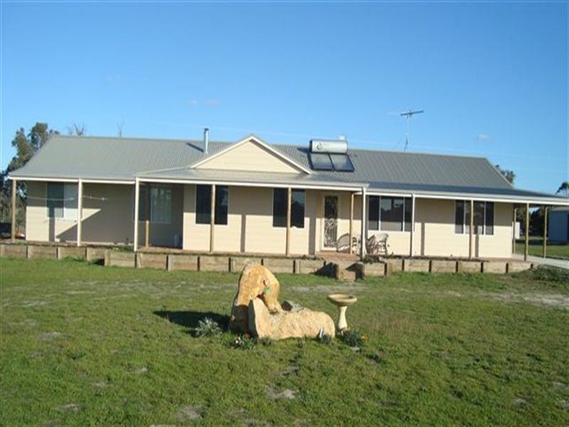 106 Schultz Road, Katanning WA 6317