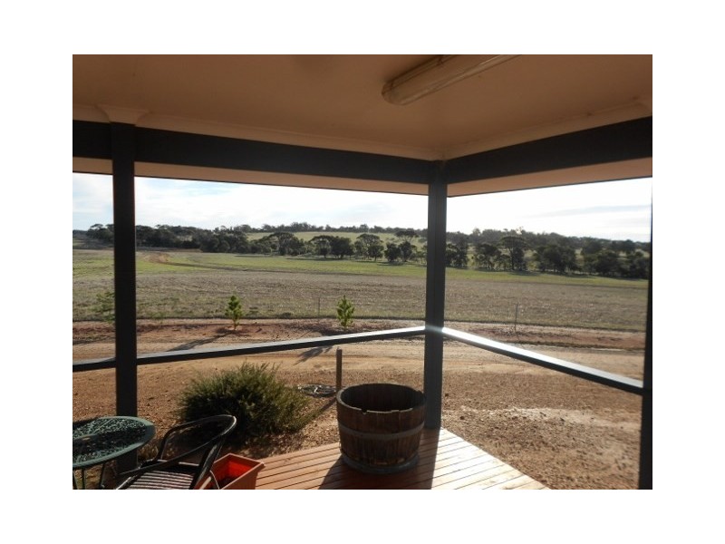 988 Warren Road, Katanning WA 6317