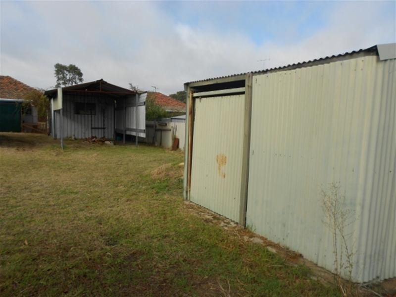 7 Charles Street, Katanning WA 6317