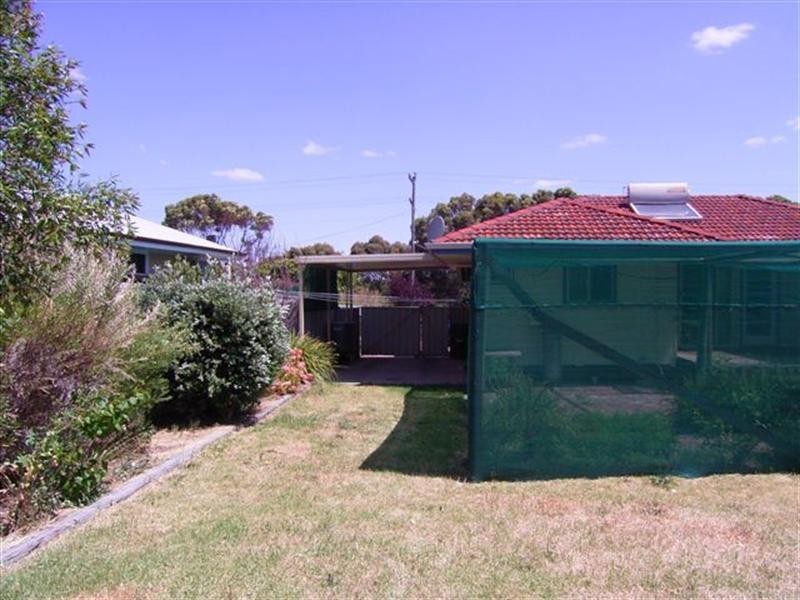 19 Synott Avenue, Katanning WA 6317