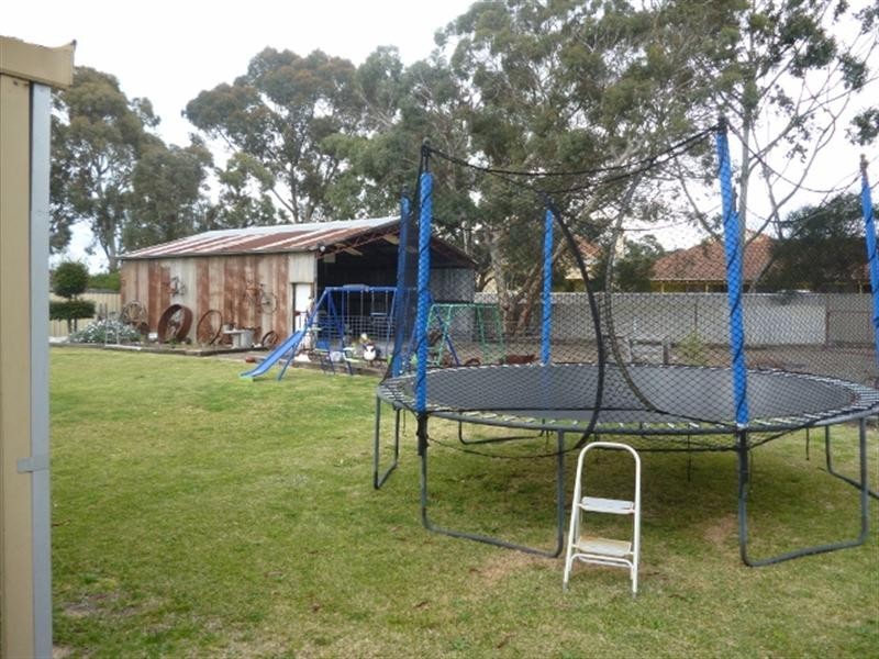 10 Arle Street, Katanning WA 6317