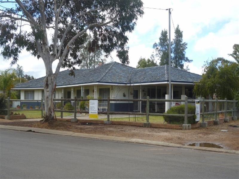 89 Conroy Street, Katanning WA 6317