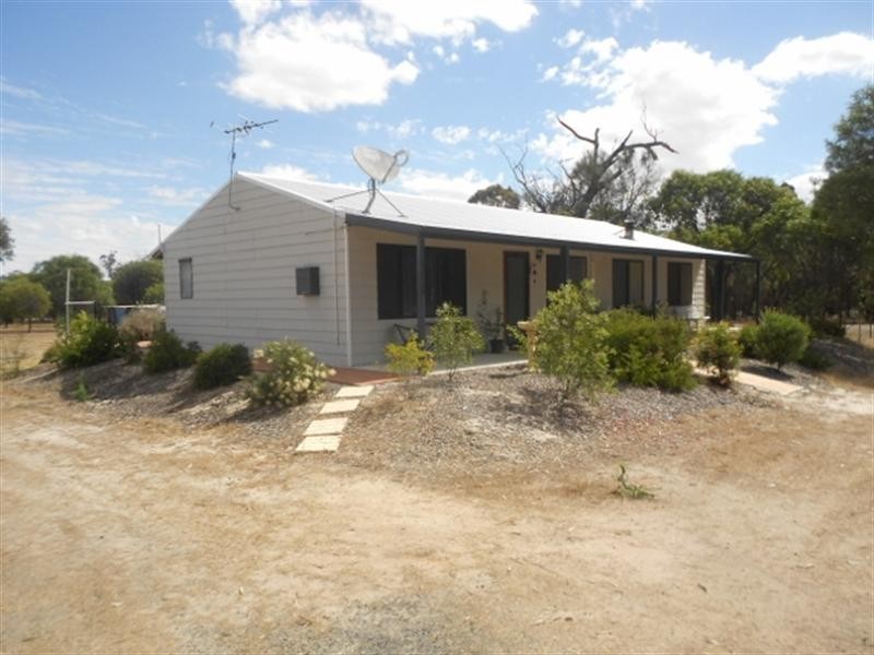 11 Steere Road, Woodanilling WA 6316