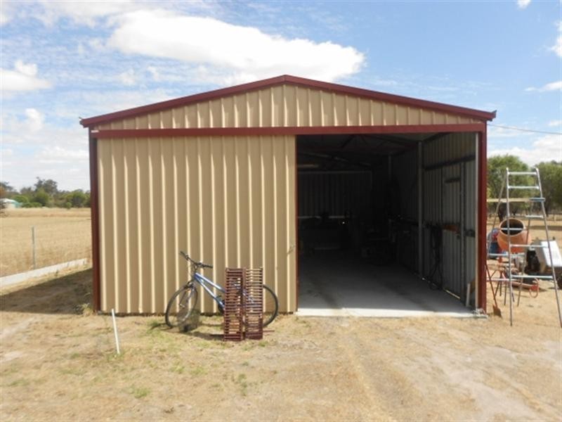 11 Steere Road, Woodanilling WA 6316