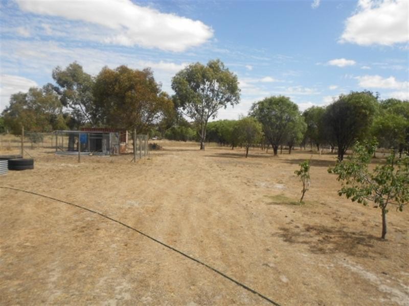 11 Steere Road, Woodanilling WA 6316