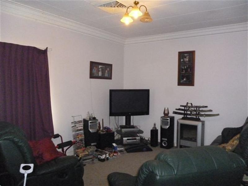 17 Claude Street, Katanning WA 6317