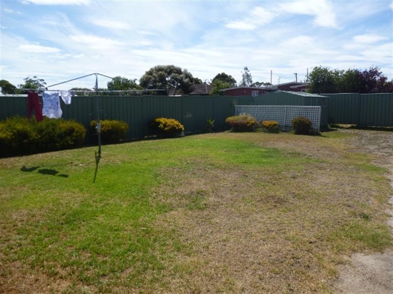 11 Synott Avenue, Katanning WA 6317