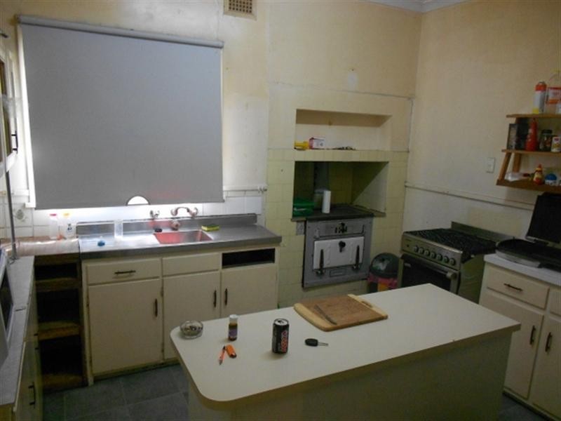 15 Conroy Street, Katanning WA 6317