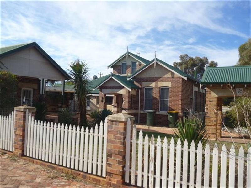 46 Cullen Street, Katanning WA 6317