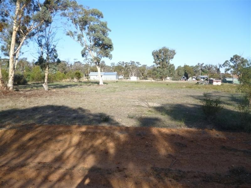 Lot 269 and 270 Leathley Street, Broomehill WA 6318
