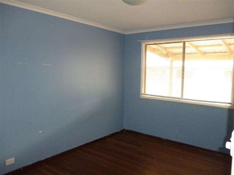 2 Janitor Street, Broomehill WA 6318