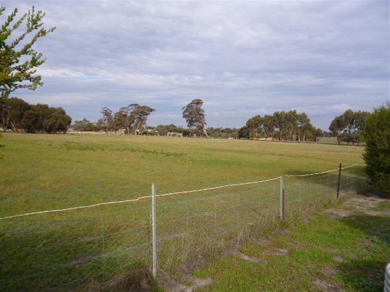 113 Nelson Street, Broomehill WA 6318