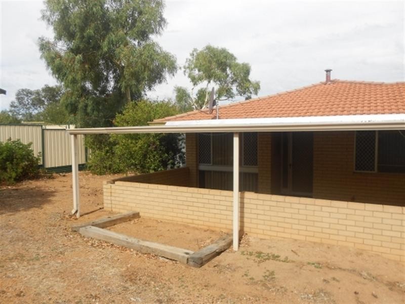 3A and 3B Newton Street, Kojonup WA 6395