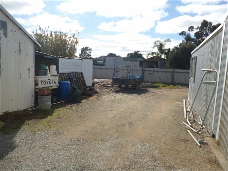 66 Richardson Street, Katanning WA 6317