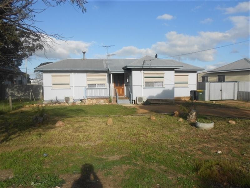 21 Quinn Street, Gnowangerup WA 6335