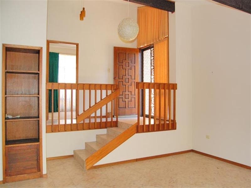 13 Matthews Parade, Point Clare NSW 2250