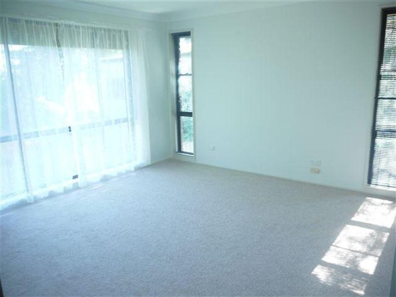 83 Brisbane Water Drive, Point Clare NSW 2250