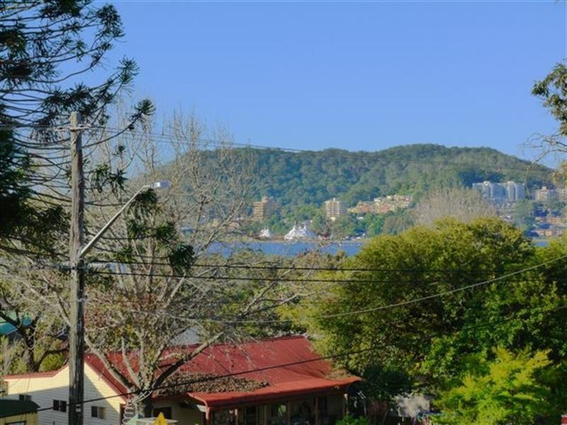 145 Brisbane Water Drive, Point Clare NSW 2250