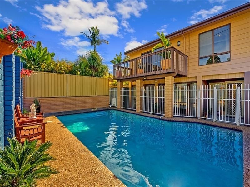 3 Welwyn Grove, Point Clare NSW 2250