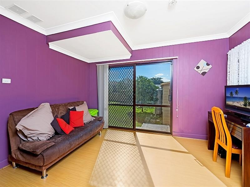 3 Welwyn Grove, Point Clare NSW 2250