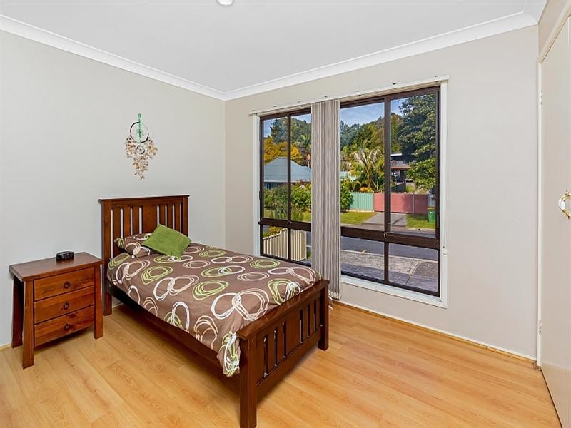 3 Welwyn Grove, Point Clare NSW 2250