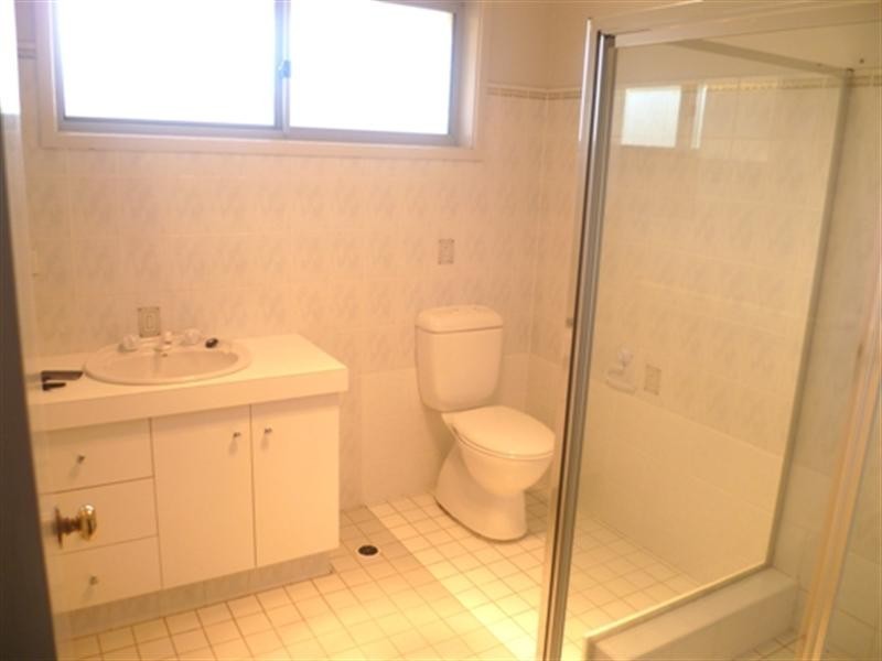 1/7 Talinga Avenue, Point Clare NSW 2250