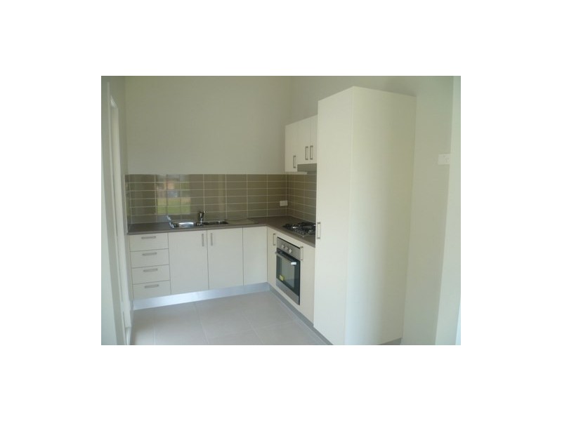 18A Nioka Avenue, Point Clare NSW 2250