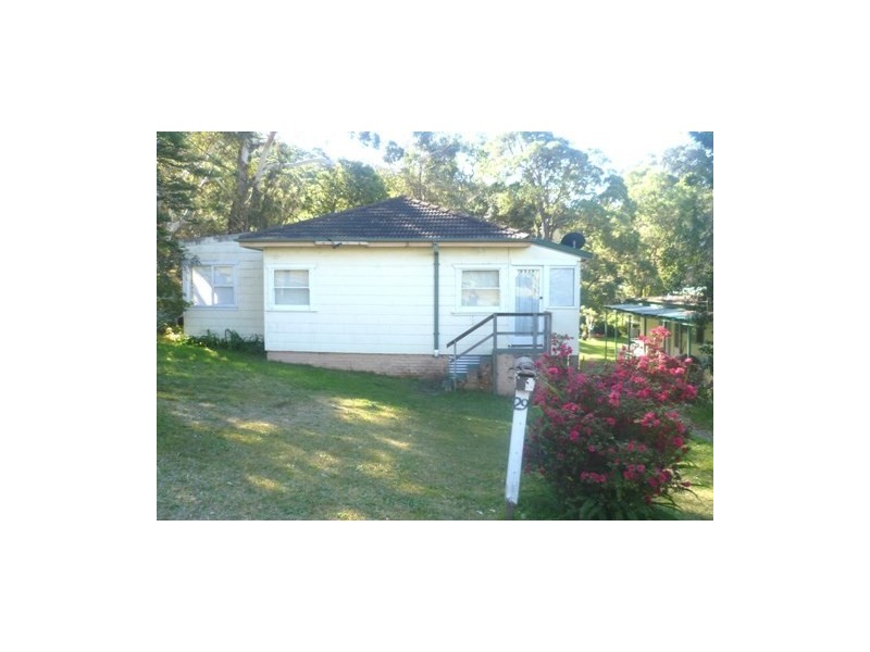 29 Takari Avenue, Point Clare NSW 2250