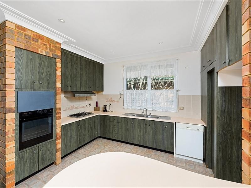 69 Bayline Drive, Point Clare NSW 2250