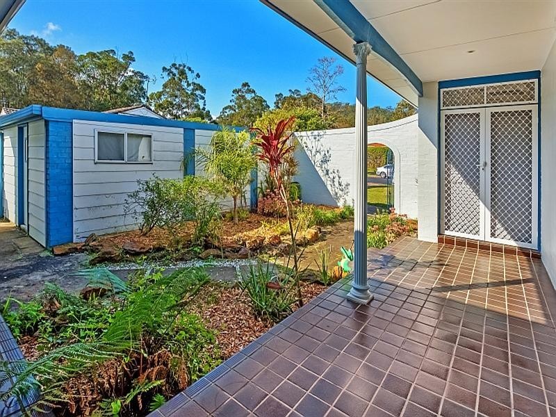 69 Bayline Drive, Point Clare NSW 2250